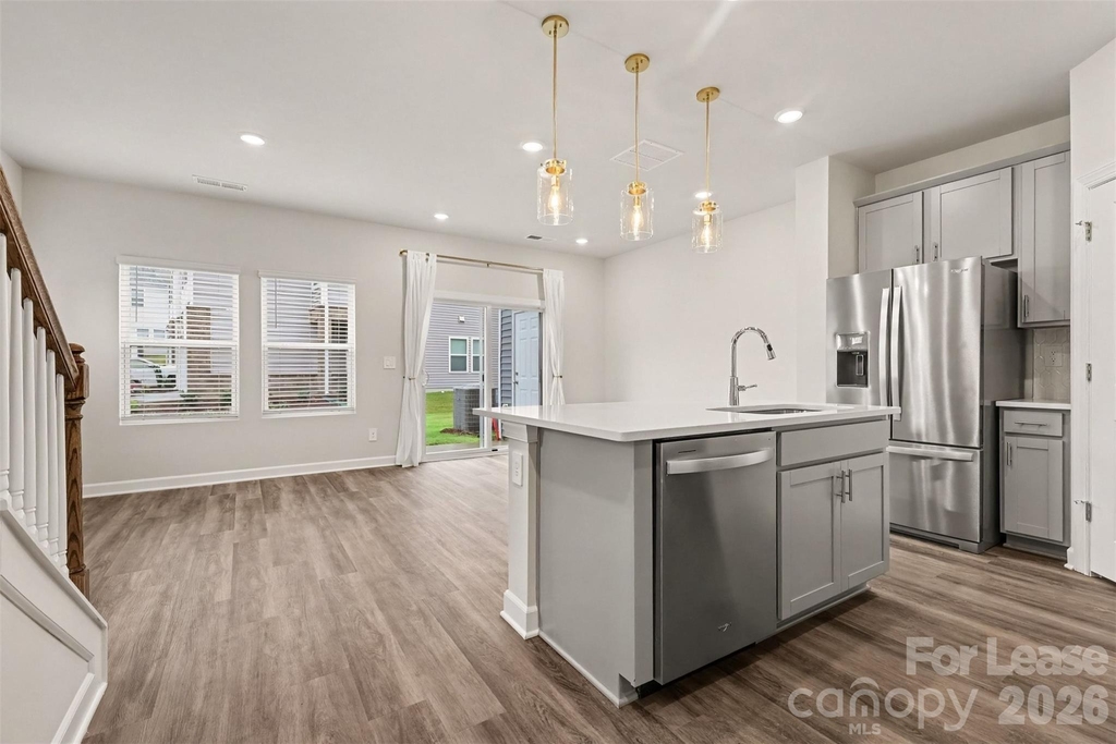 6126 Starview Terrace - Photo 1
