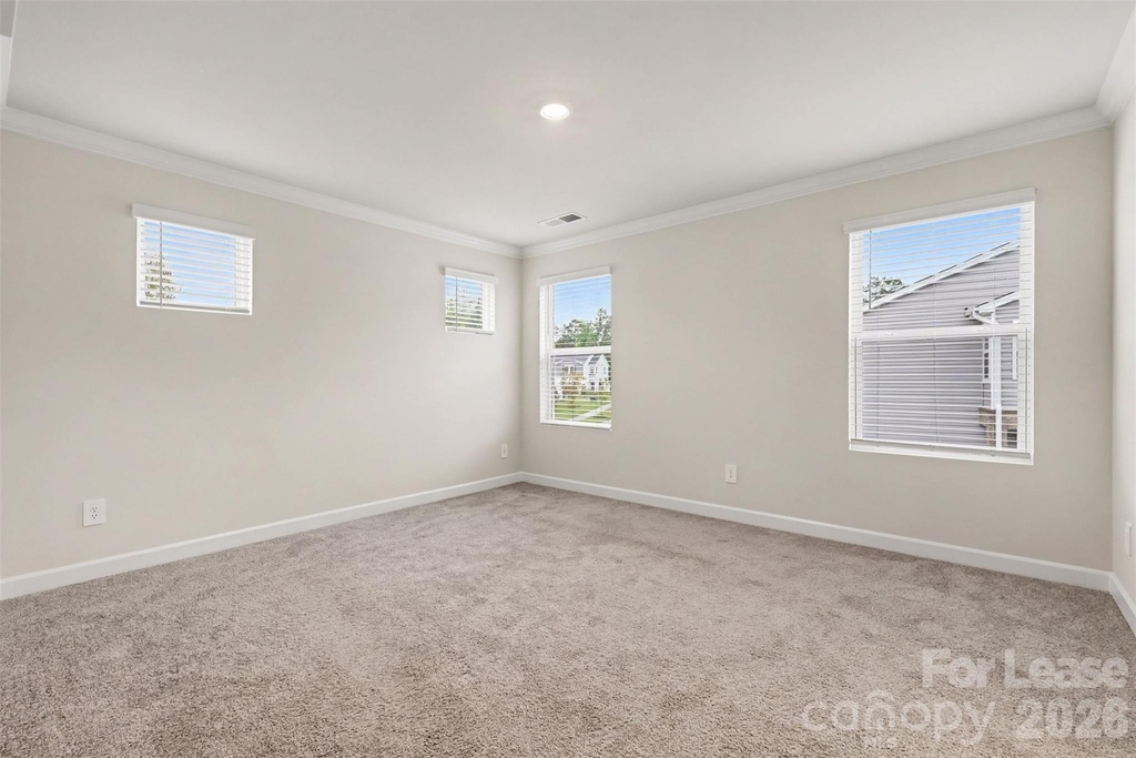 6126 Starview Terrace - Photo 17