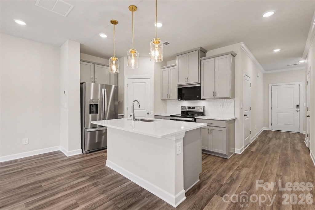 6126 Starview Terrace - Photo 4