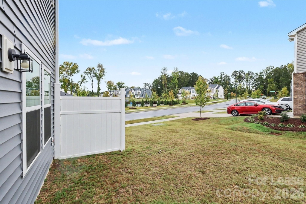 6126 Starview Terrace - Photo 22