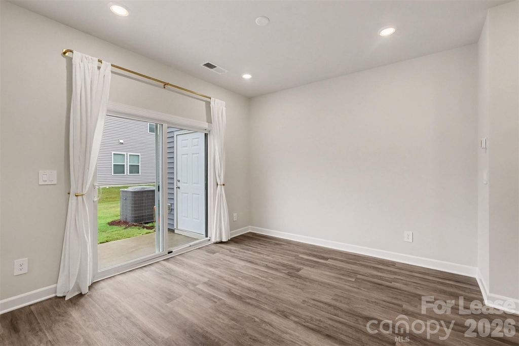 6126 Starview Terrace - Photo 6