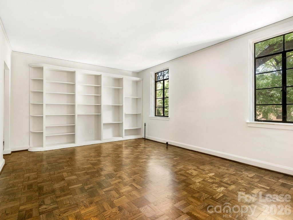 1121 Myrtle Avenue - Photo 2