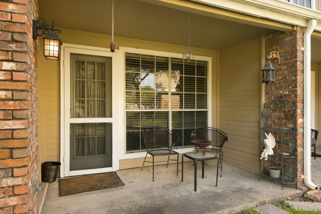 3550 Country Square Drive - Photo 22