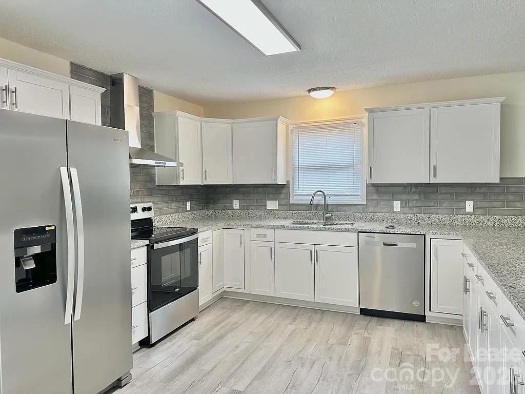 8002 Browne Road - Photo 6