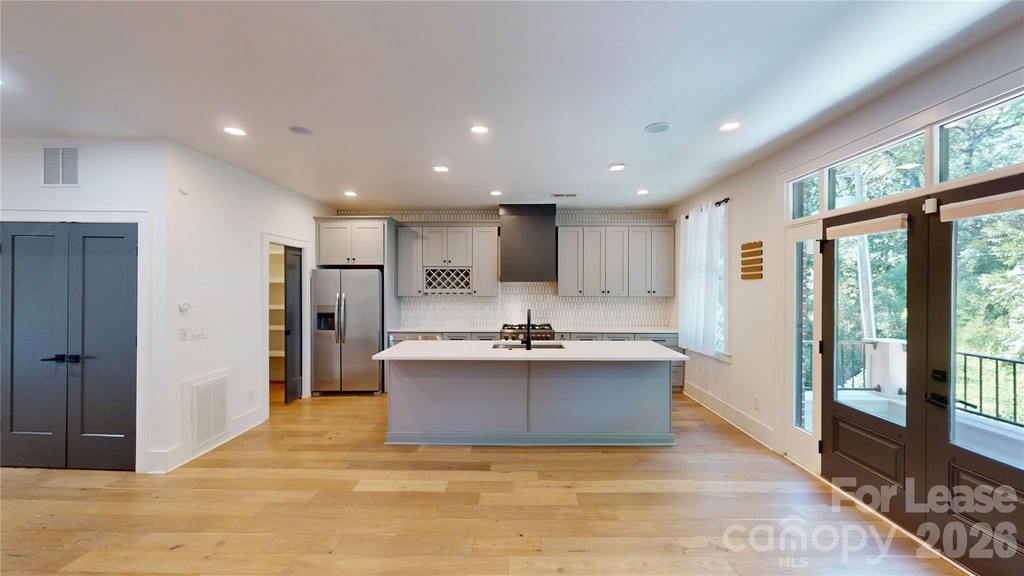 617 W Worthington Avenue - Photo 6