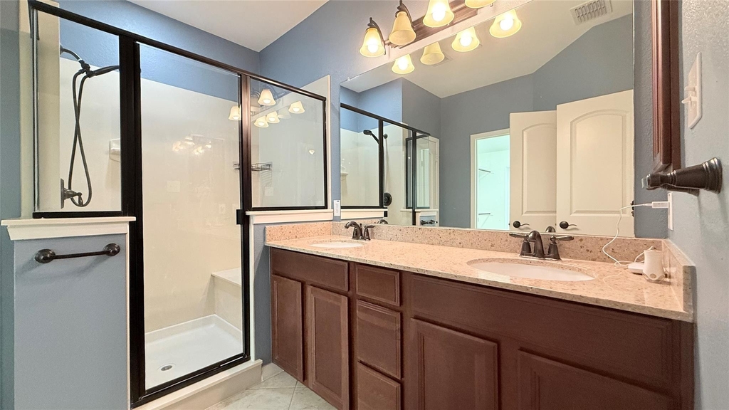 3912 Amberwood Drive - Photo 15