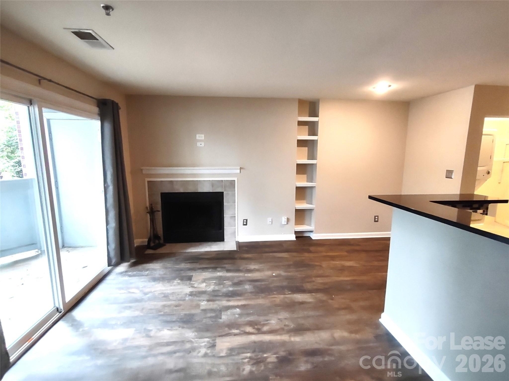 505 N Graham Street - Photo 5