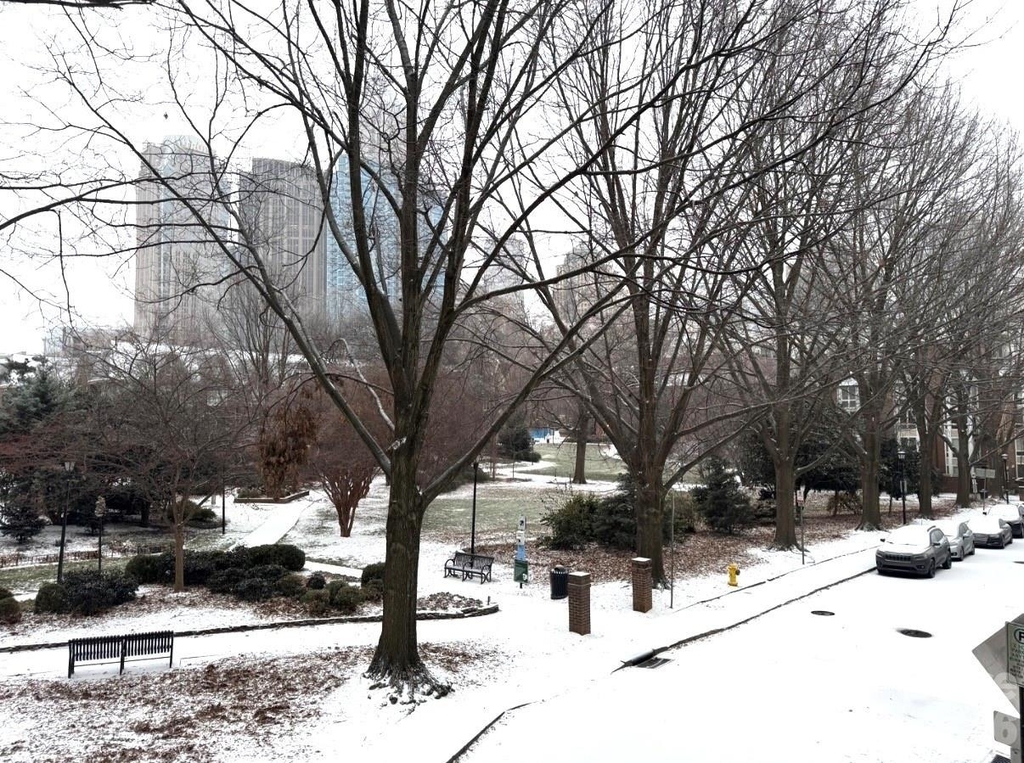 417 W 8th Street - Photo 0