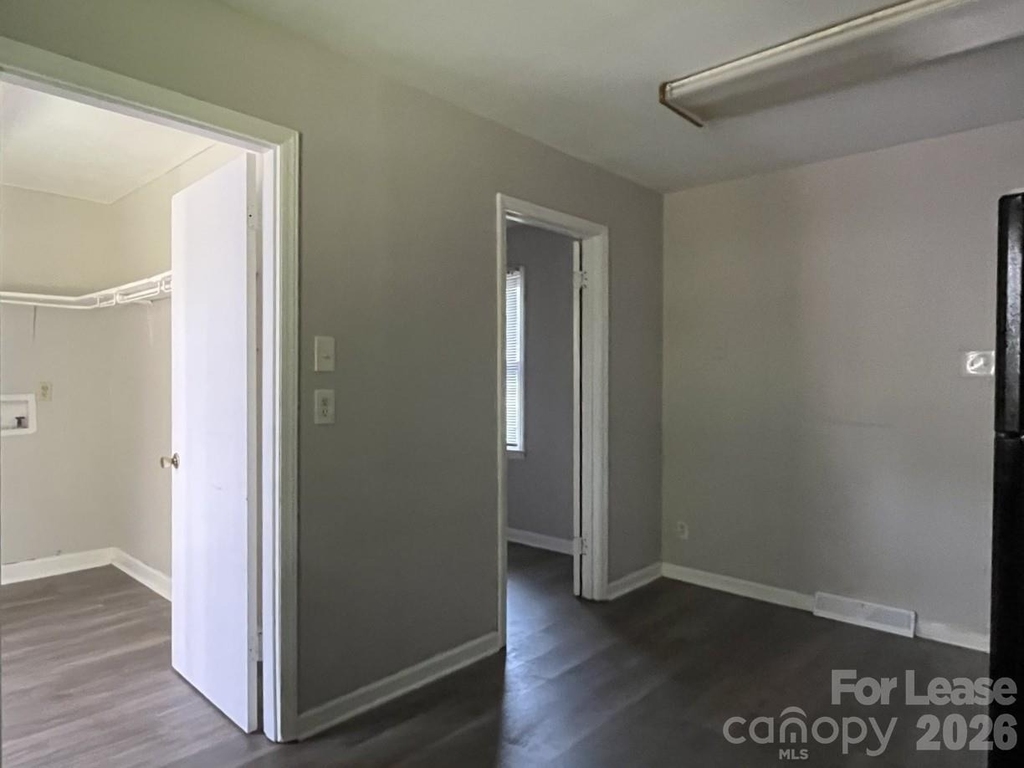 4024 Abbeydale Drive - Photo 5