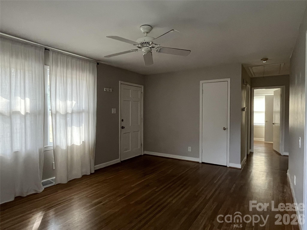 4024 Abbeydale Drive - Photo 2