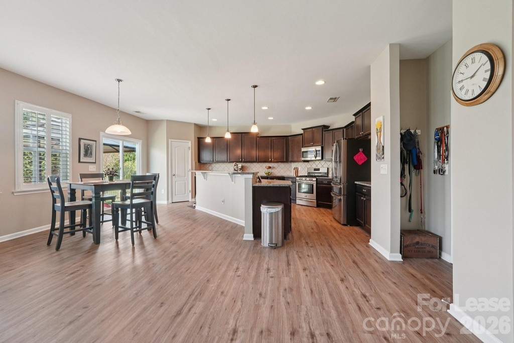 5016 Riverdale Drive - Photo 9