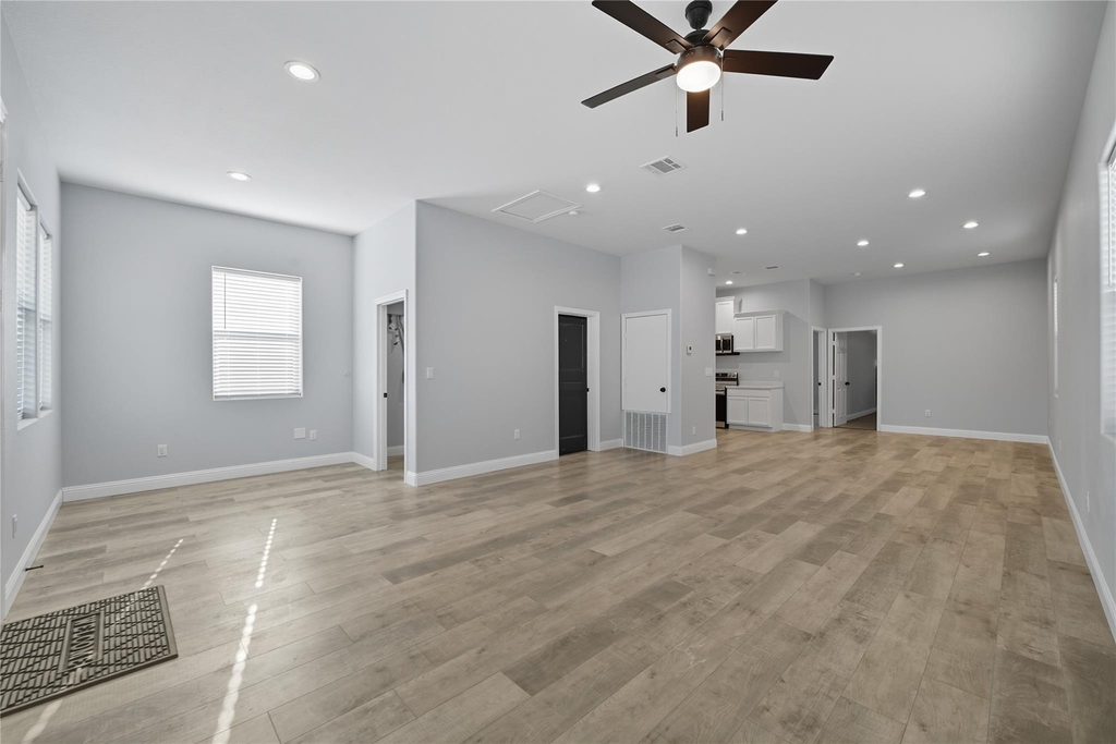 914 E Tucker Street - Photo 10