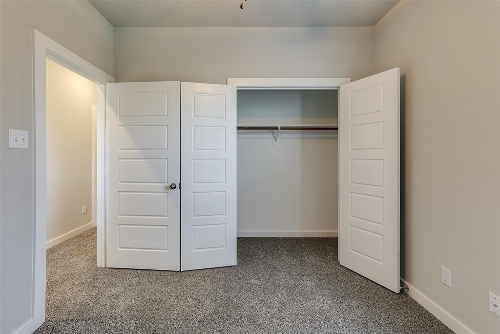 657 Blackland Drive - Photo 14