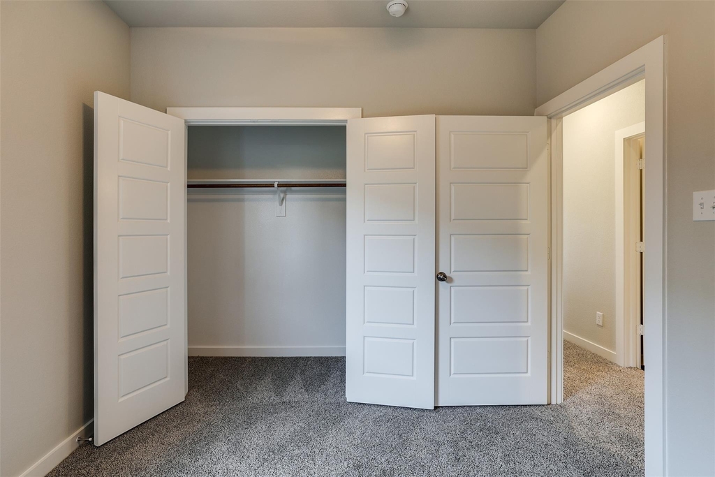 657 Blackland Drive - Photo 11