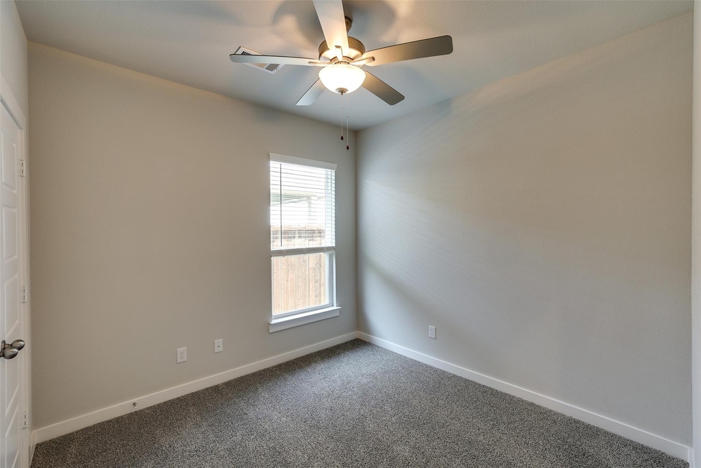 657 Blackland Drive - Photo 13
