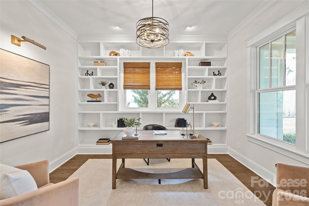 2520 Laburnum Avenue - Photo 4