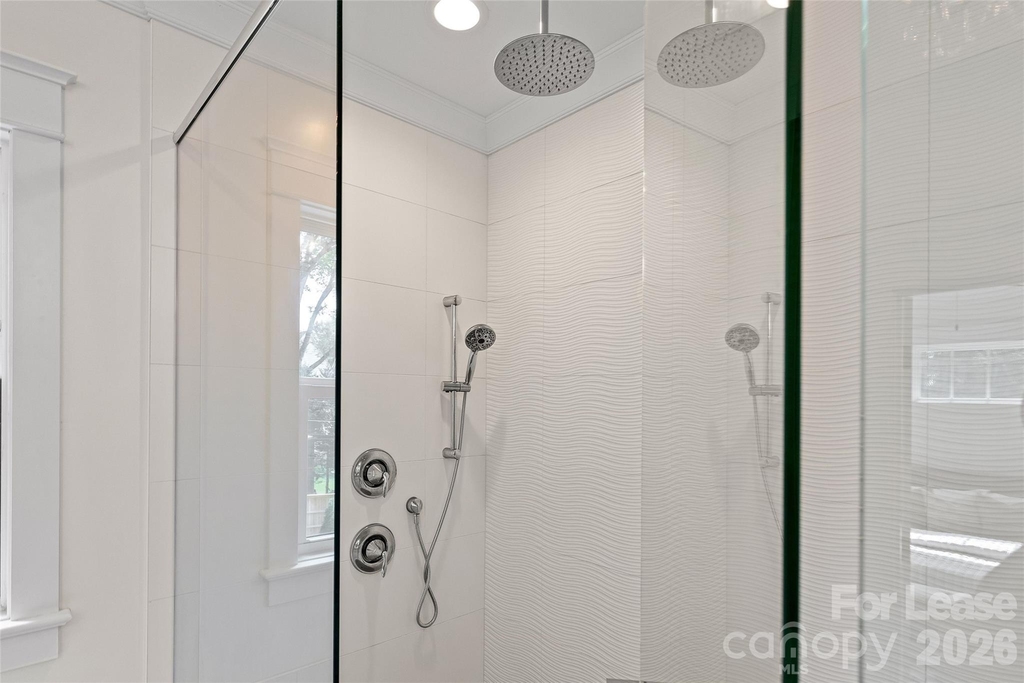 2520 Laburnum Avenue - Photo 28