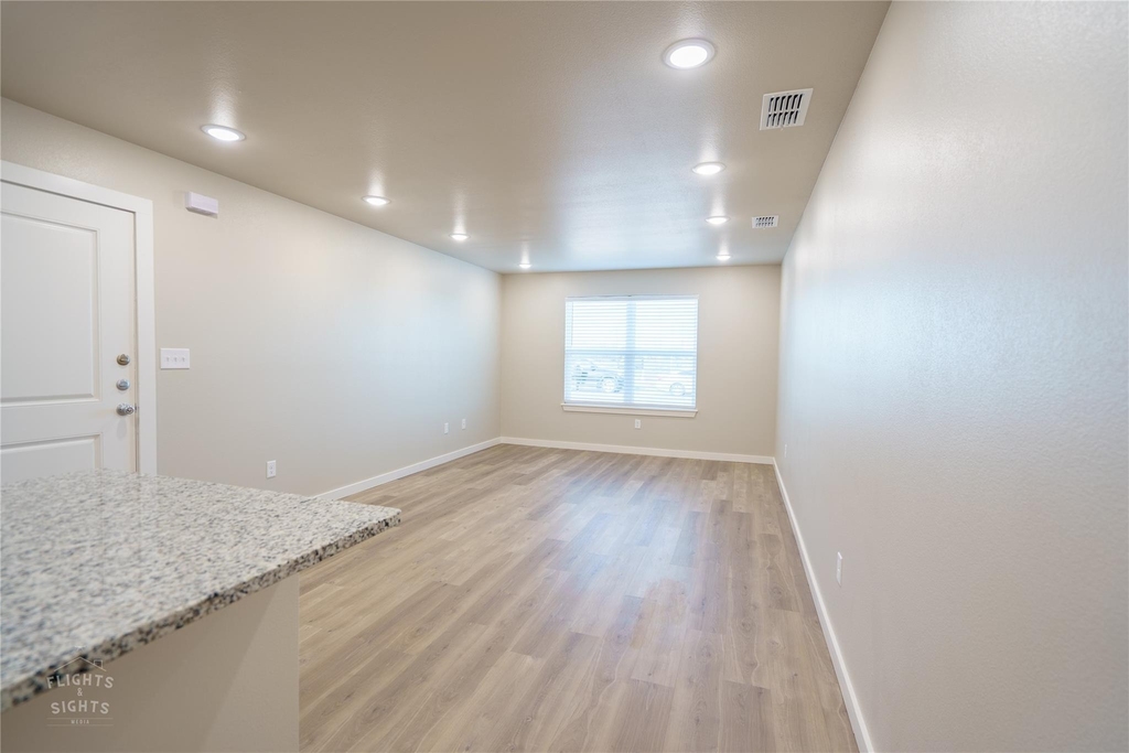 326 Colorado Street - Photo 2