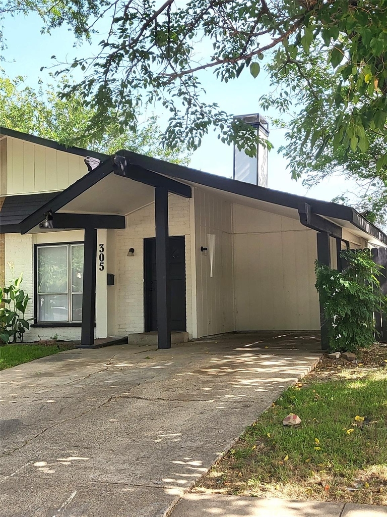 305 Trinidad Drive - Photo 1