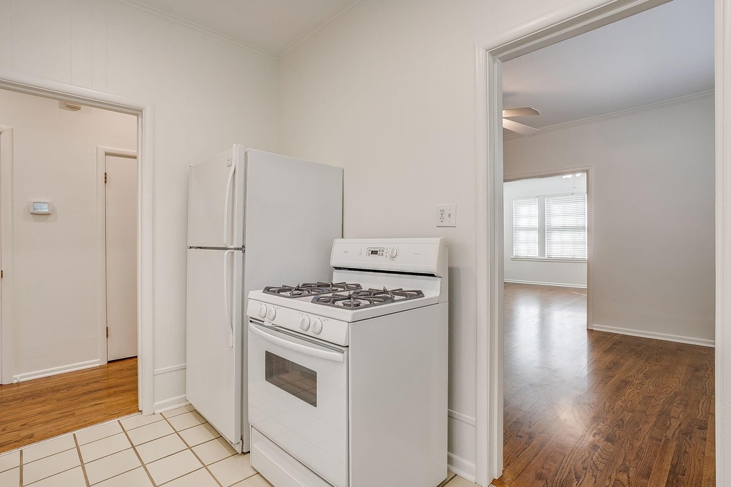 1622 Mistletoe Boulevard - Photo 12