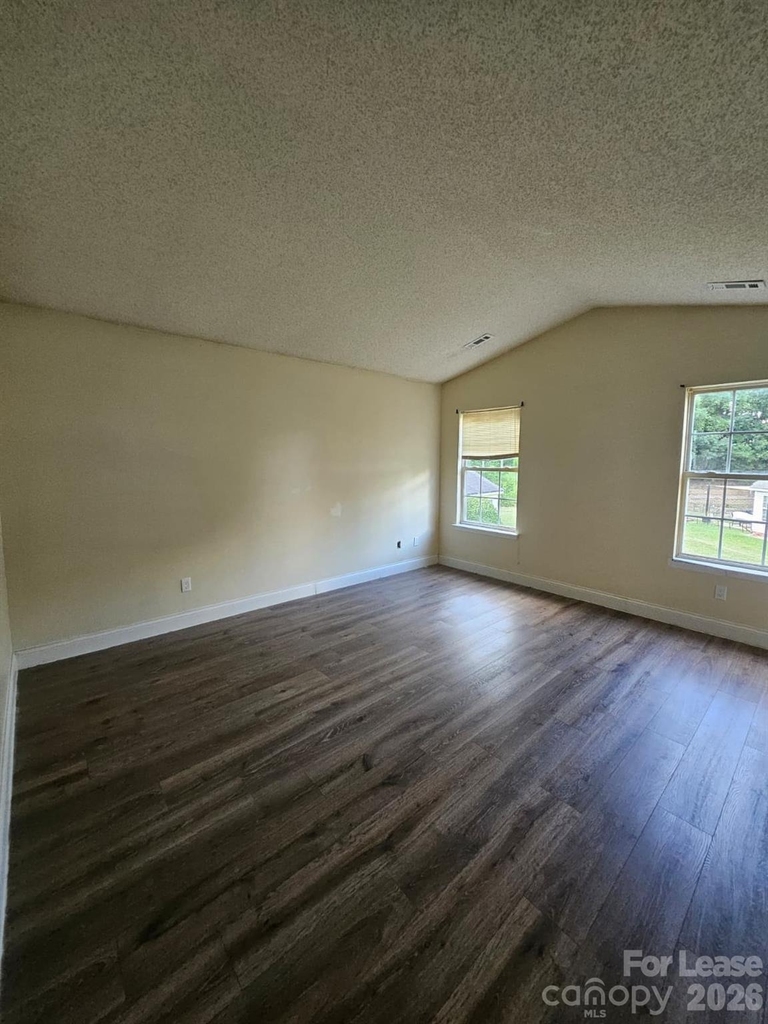 5304 Wisbech Court - Photo 8