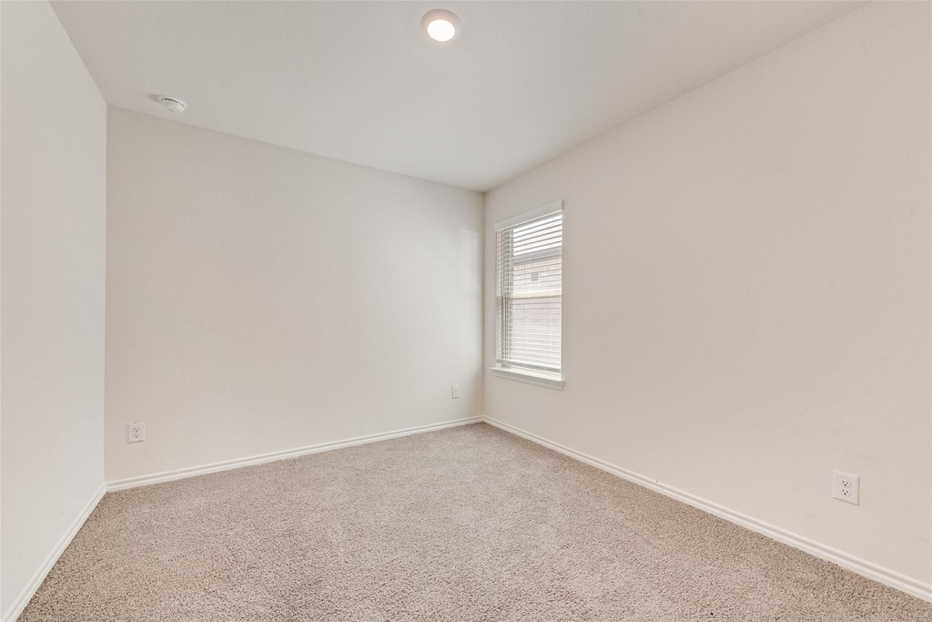 2706 Knollwood Trail - Photo 11