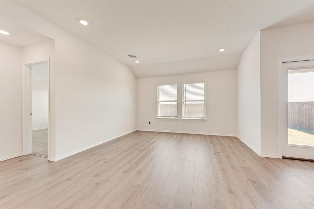 2706 Knollwood Trail - Photo 4