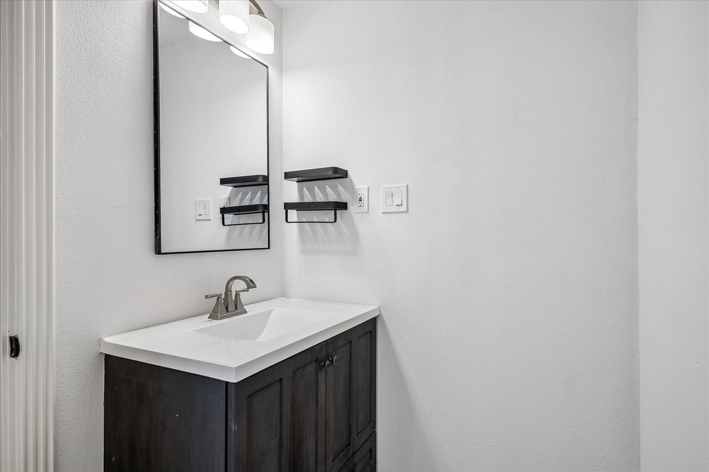 11070 Delford Circle - Photo 8
