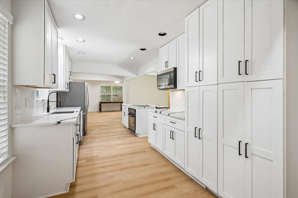 11070 Delford Circle - Photo 6