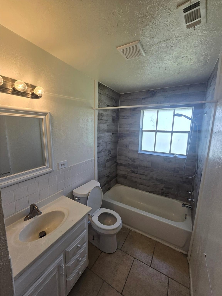 810 Lexington Drive - Photo 4