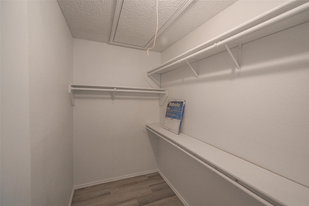 5439 Pershing Avenue - Photo 9