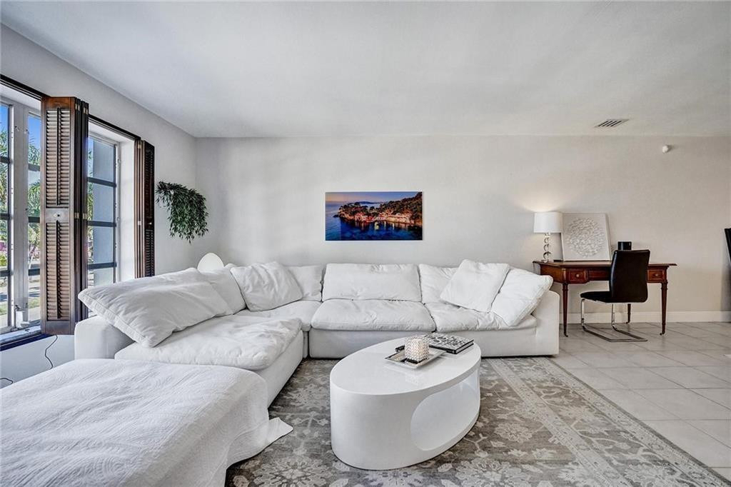 1770 E Las Olas Boulevard - Photo 1