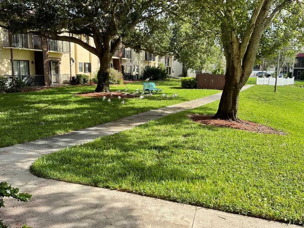 2050 Oleander Boulevard - Photo 10
