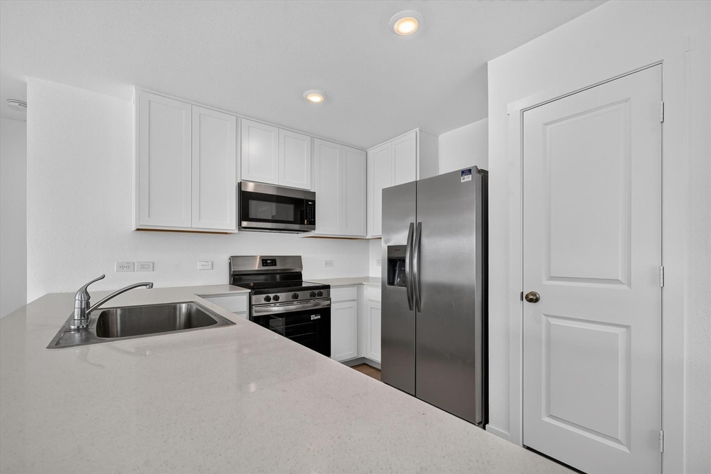 1260 Balsam Road - Photo 4