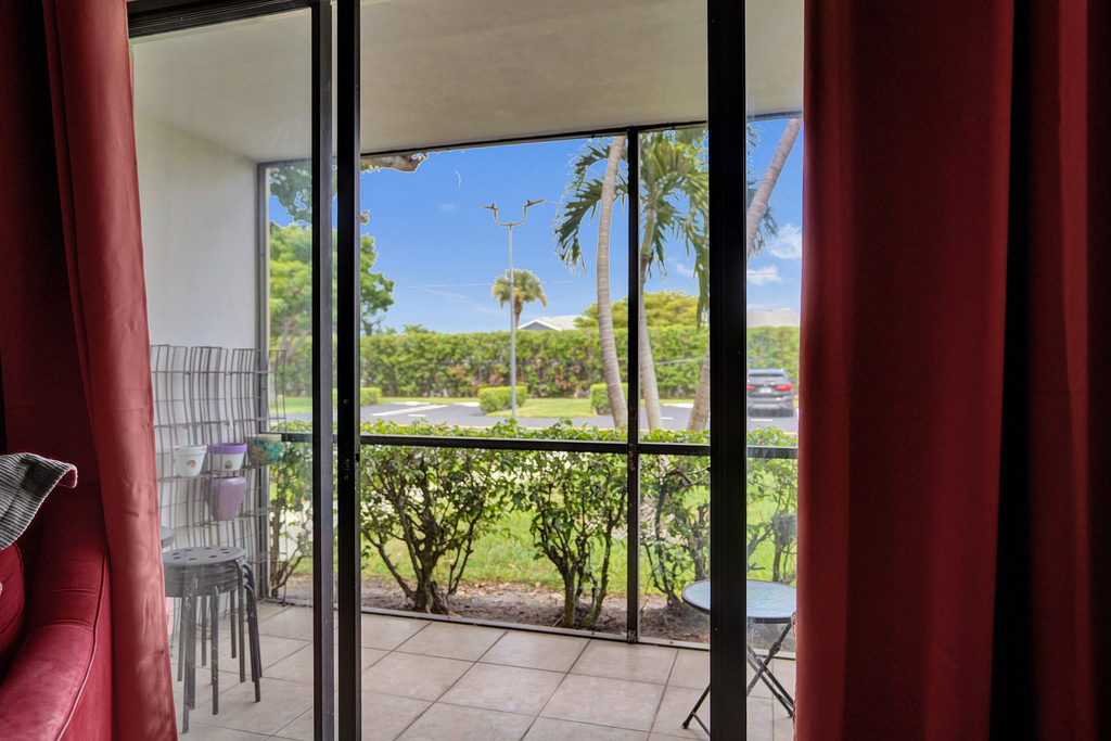 629 Sea Pine Way - Photo 5