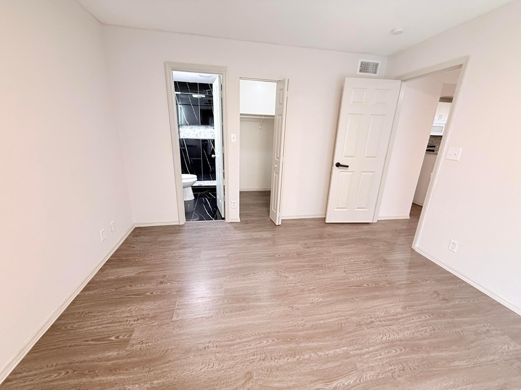 2117 E Bond Drive - Photo 16
