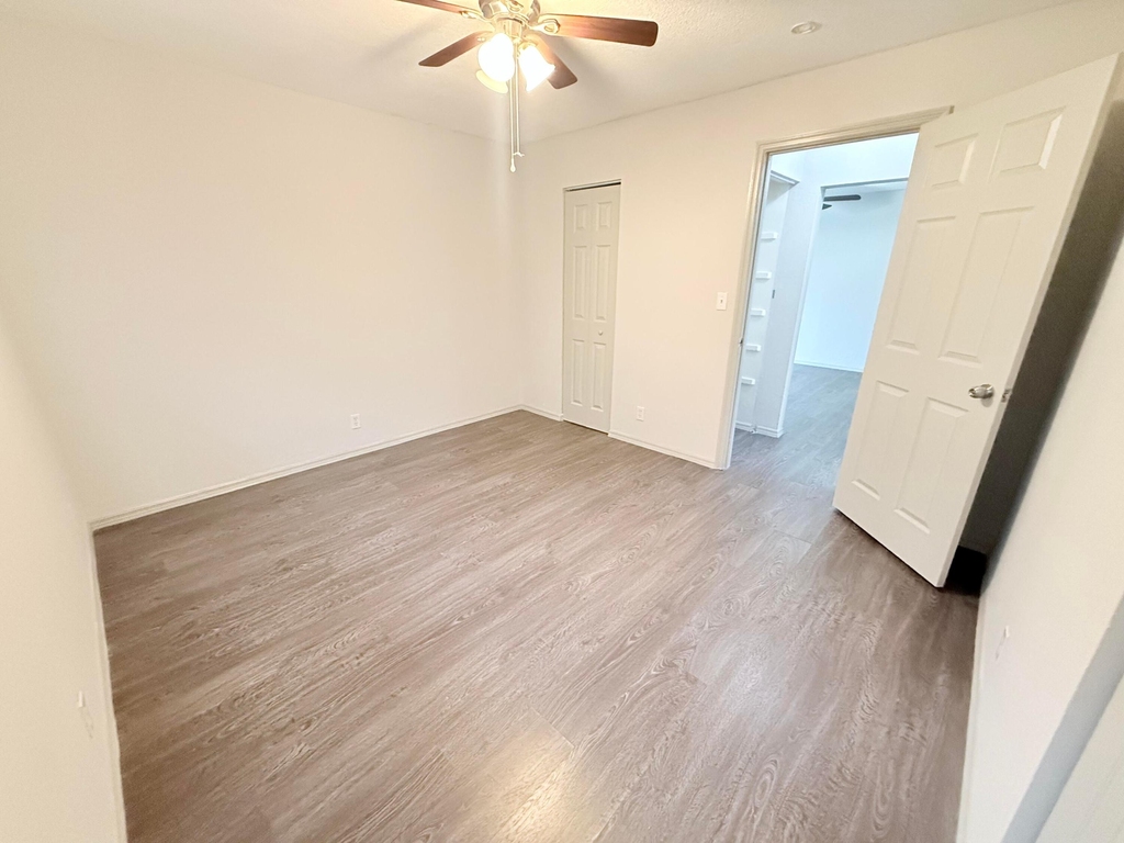 2117 E Bond Drive - Photo 15