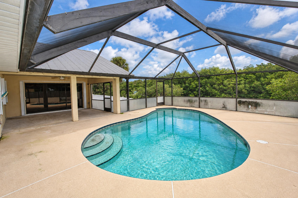 1309 Se Coral Reef Street - Photo 17