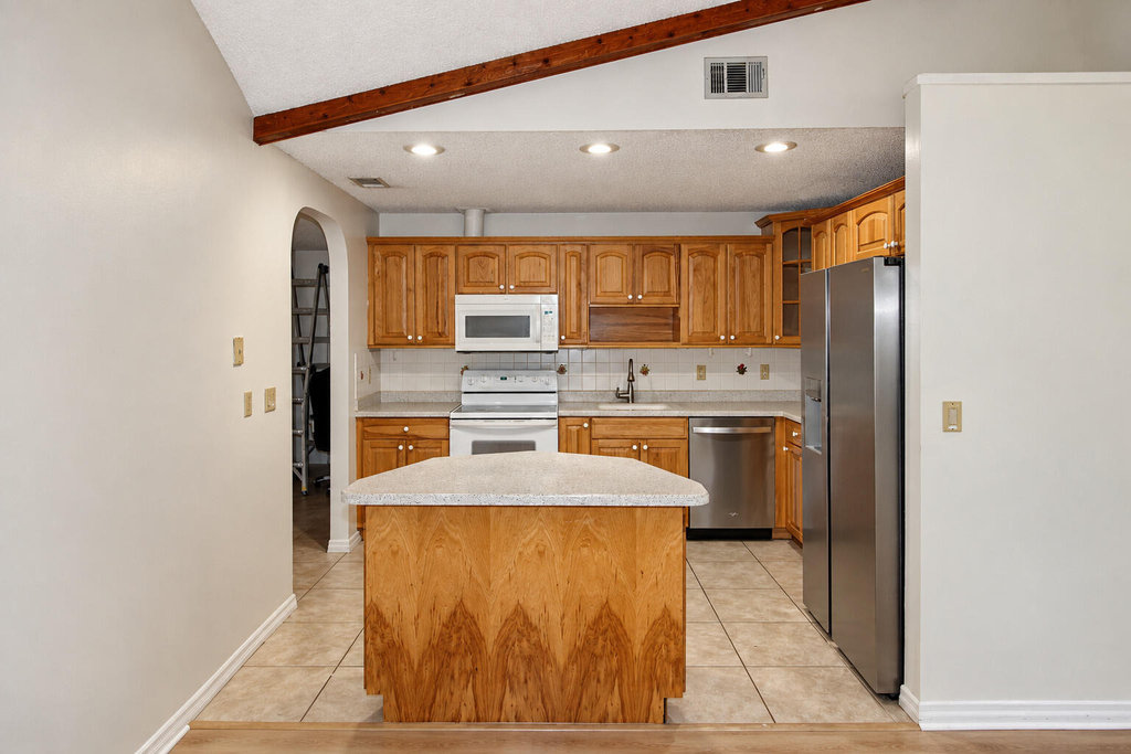 1309 Se Coral Reef Street - Photo 8
