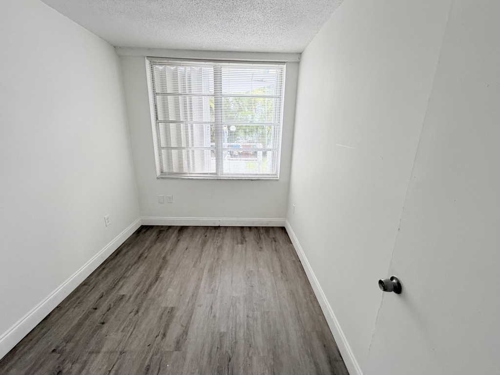 1080 94th Street - Photo 11