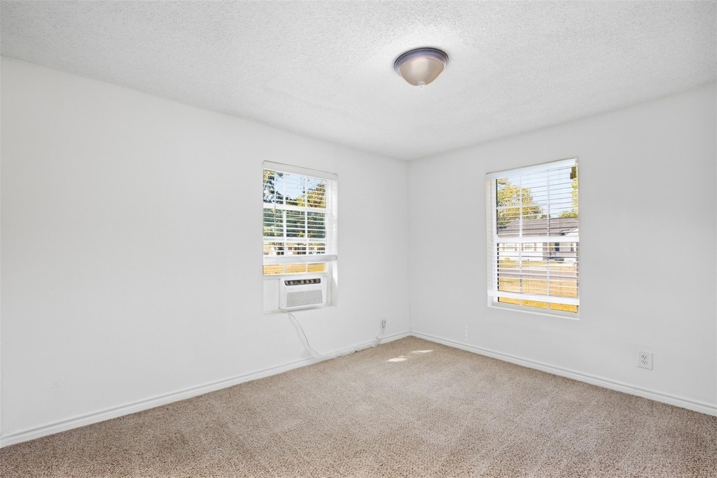 1916 Liberty Street - Photo 9