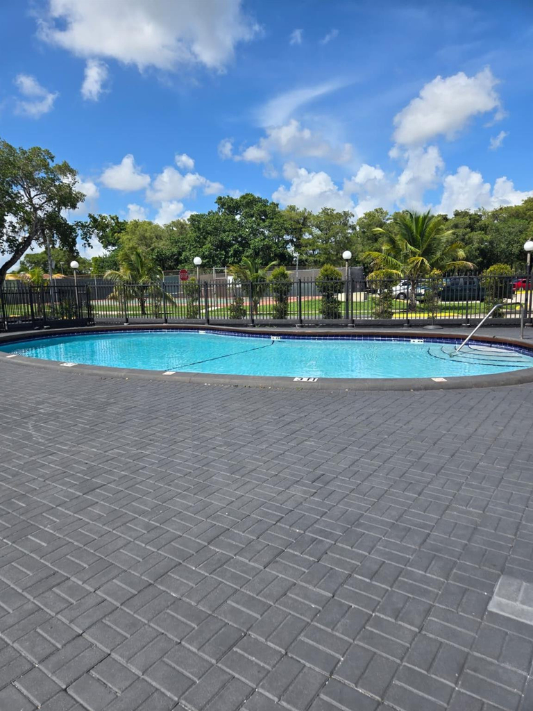 8001 Fairview Drive - Photo 3
