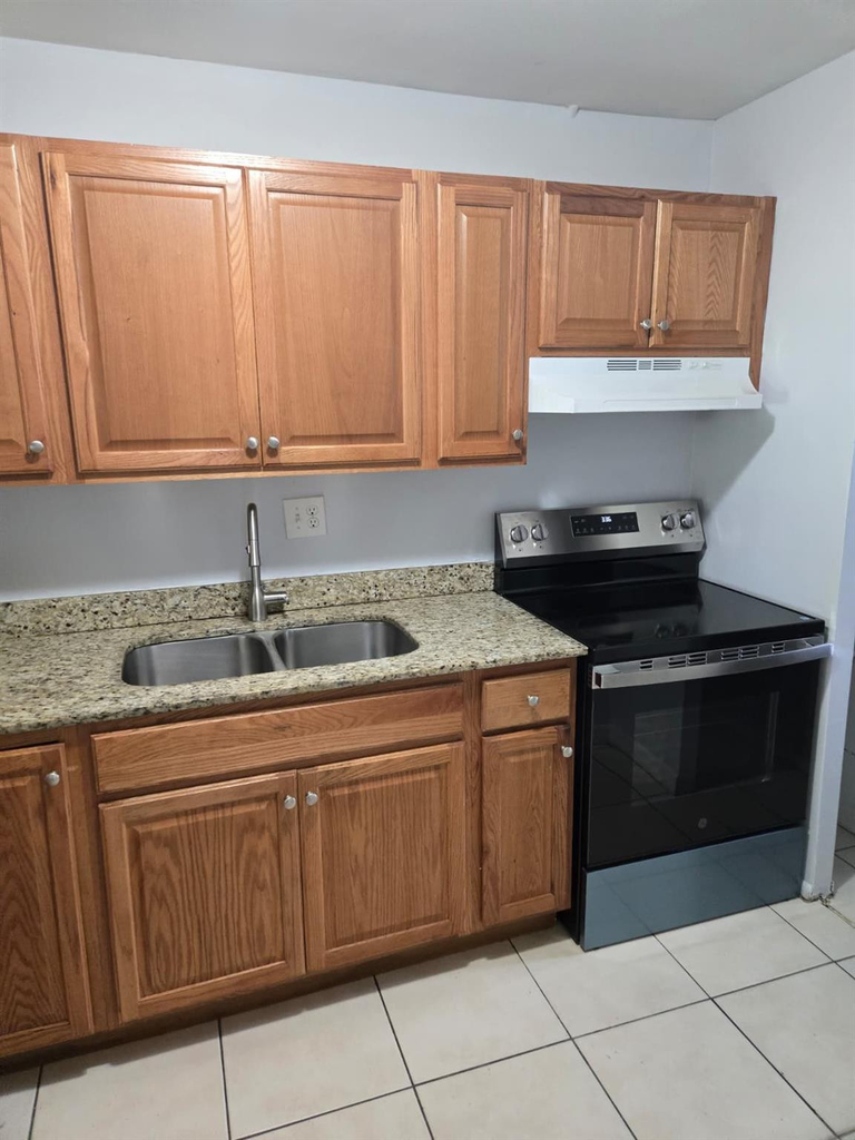 8001 Fairview Drive - Photo 10