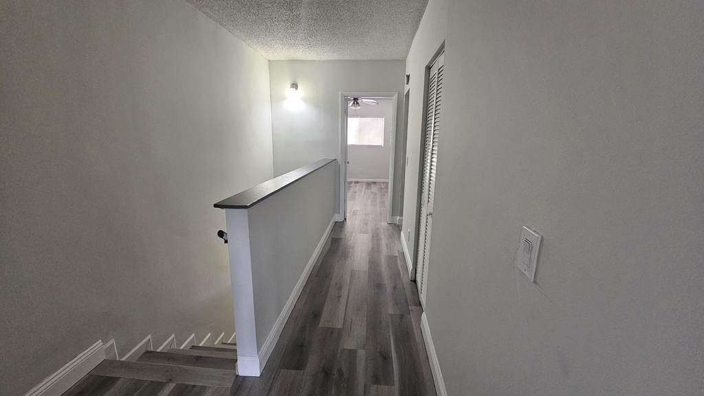 4669 Nw 89th Avenue - Photo 8
