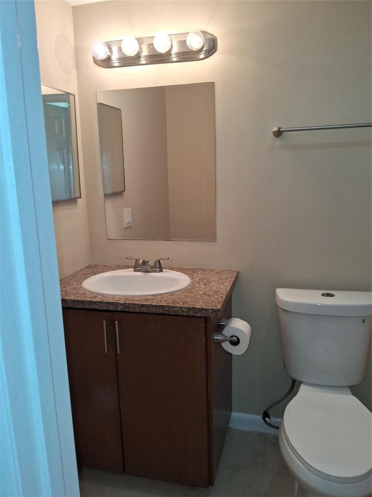 4669 Nw 89th Avenue - Photo 10