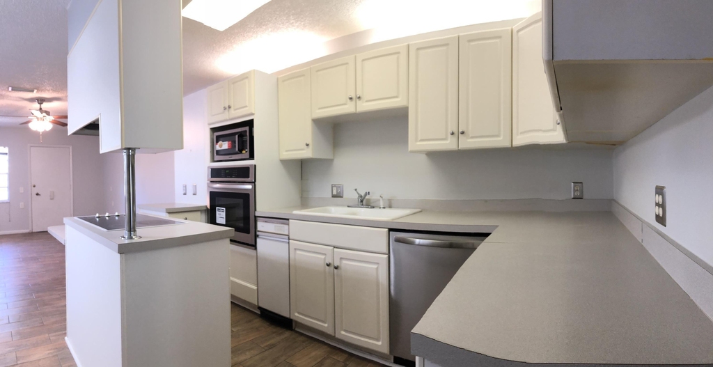 11640 Nw 39th Street - Photo 7