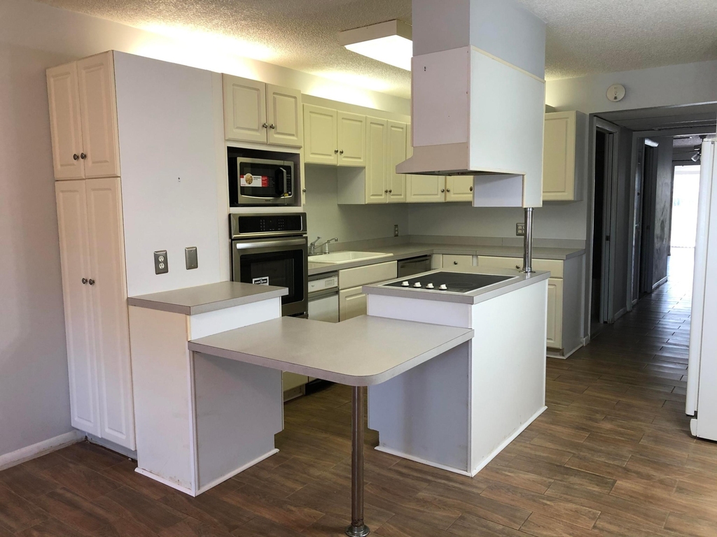 11640 Nw 39th Street - Photo 15