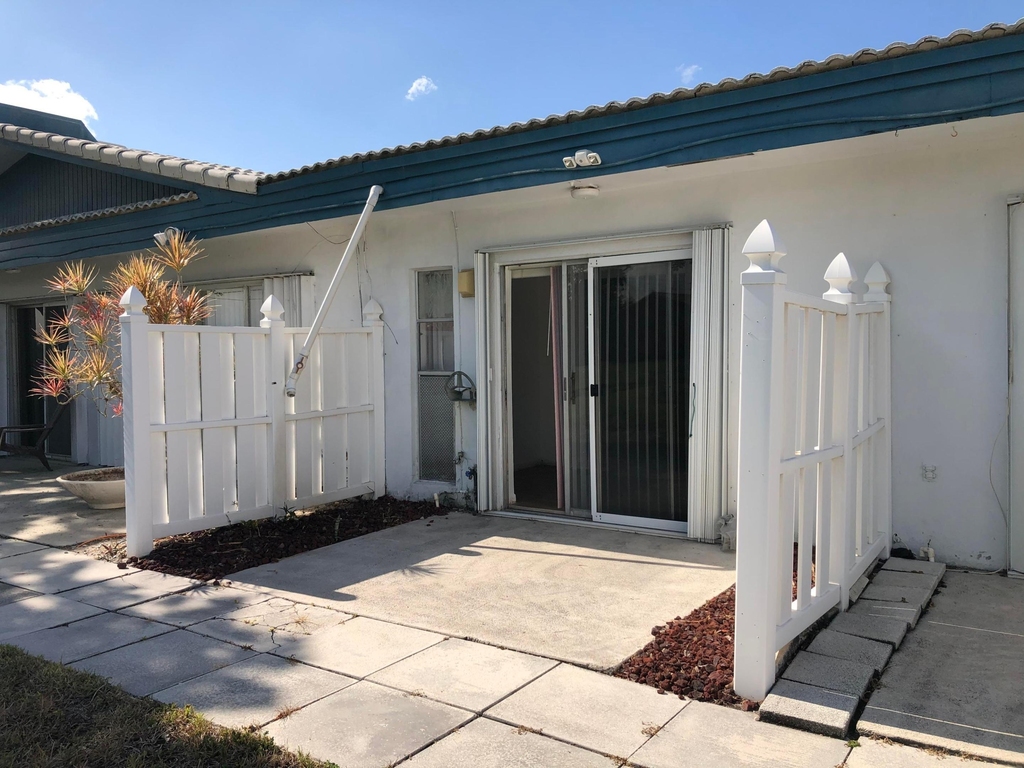 11640 Nw 39th Street - Photo 6
