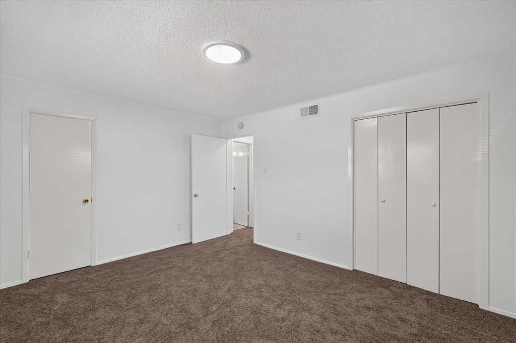 1805 Randolph Drive - Photo 15