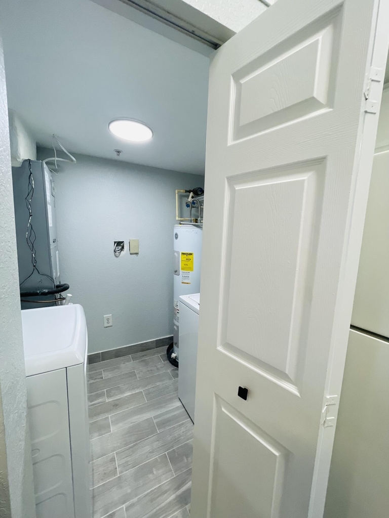 161 Sw Palm Drive - Photo 22